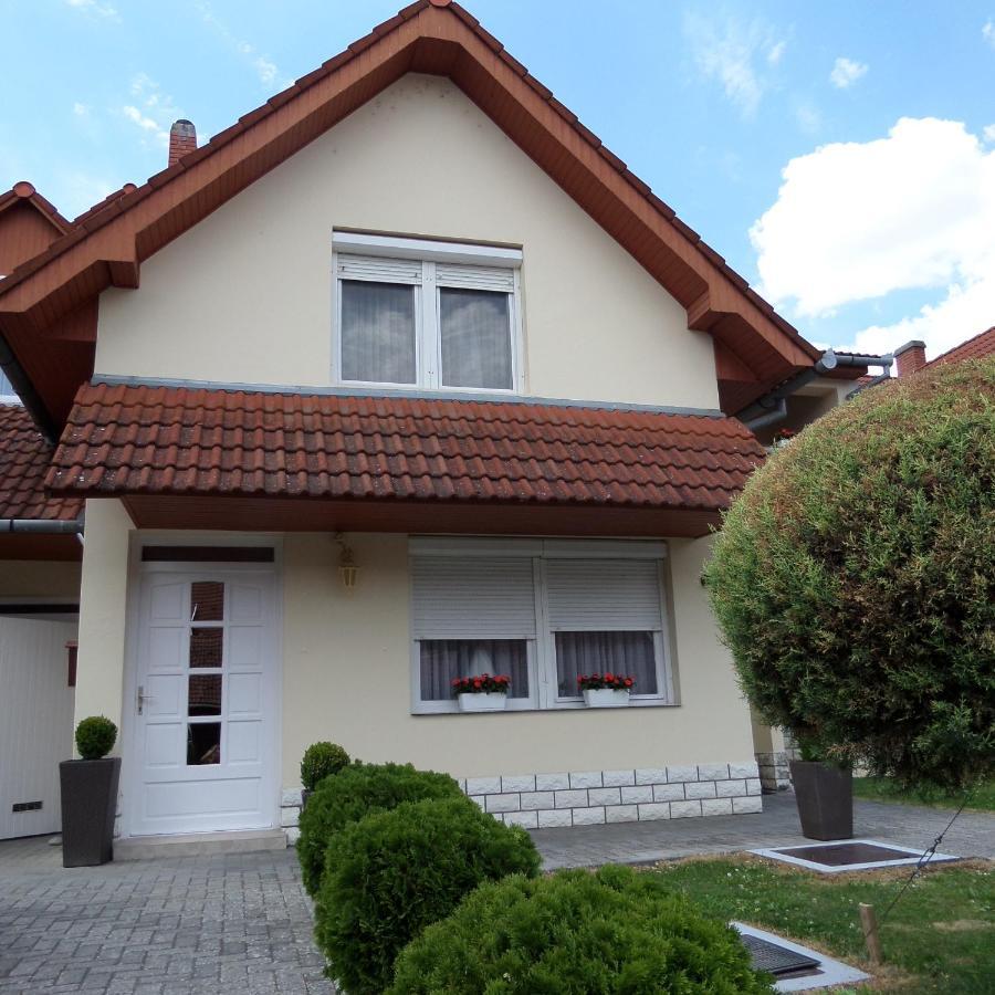 Silent Apartmanhaz Harkany Bagian luar foto